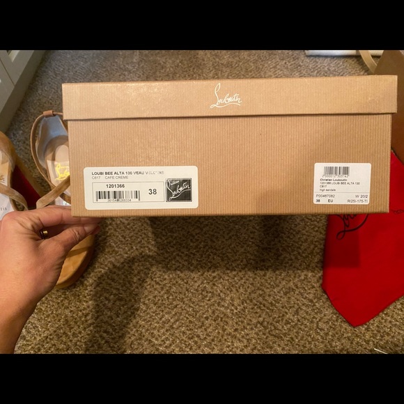 Christian Louboutin Louboutin Bee suede 38 - Picture 10 of 14